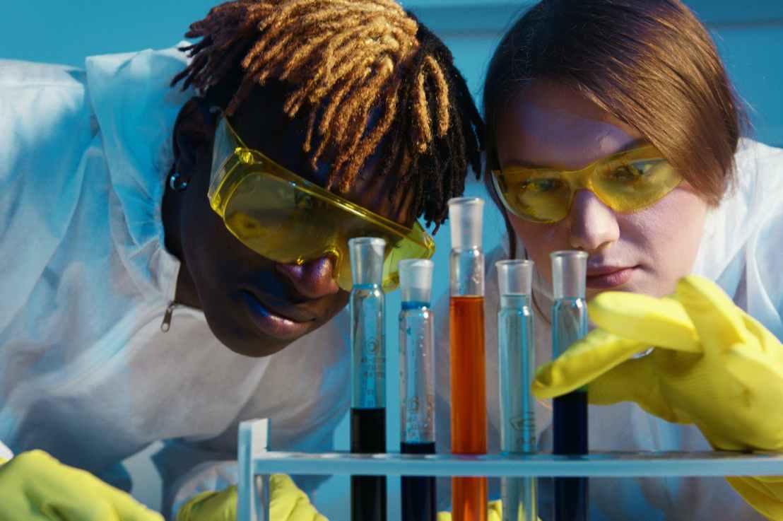 Investigating the Solubility of Different Substances in Different&nbsp;Solvents